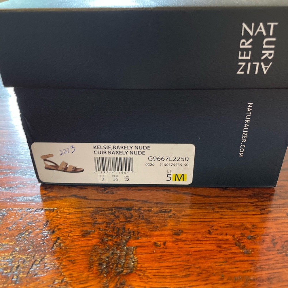 Naturalizer Sandals - Picture 2 of 3
